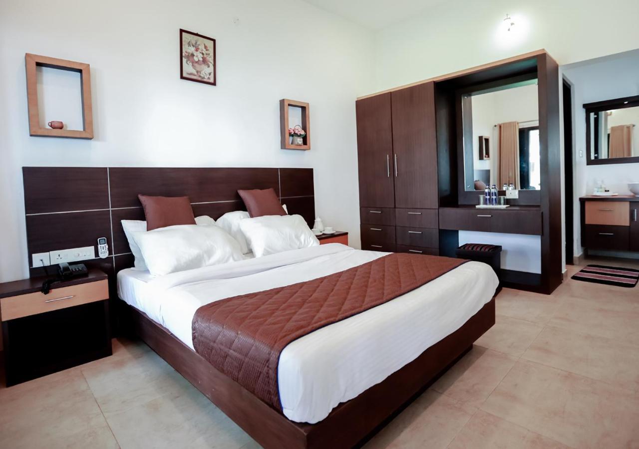 Voye Homes Majestic Retreat Resort Varkala Paravūr Exterior foto