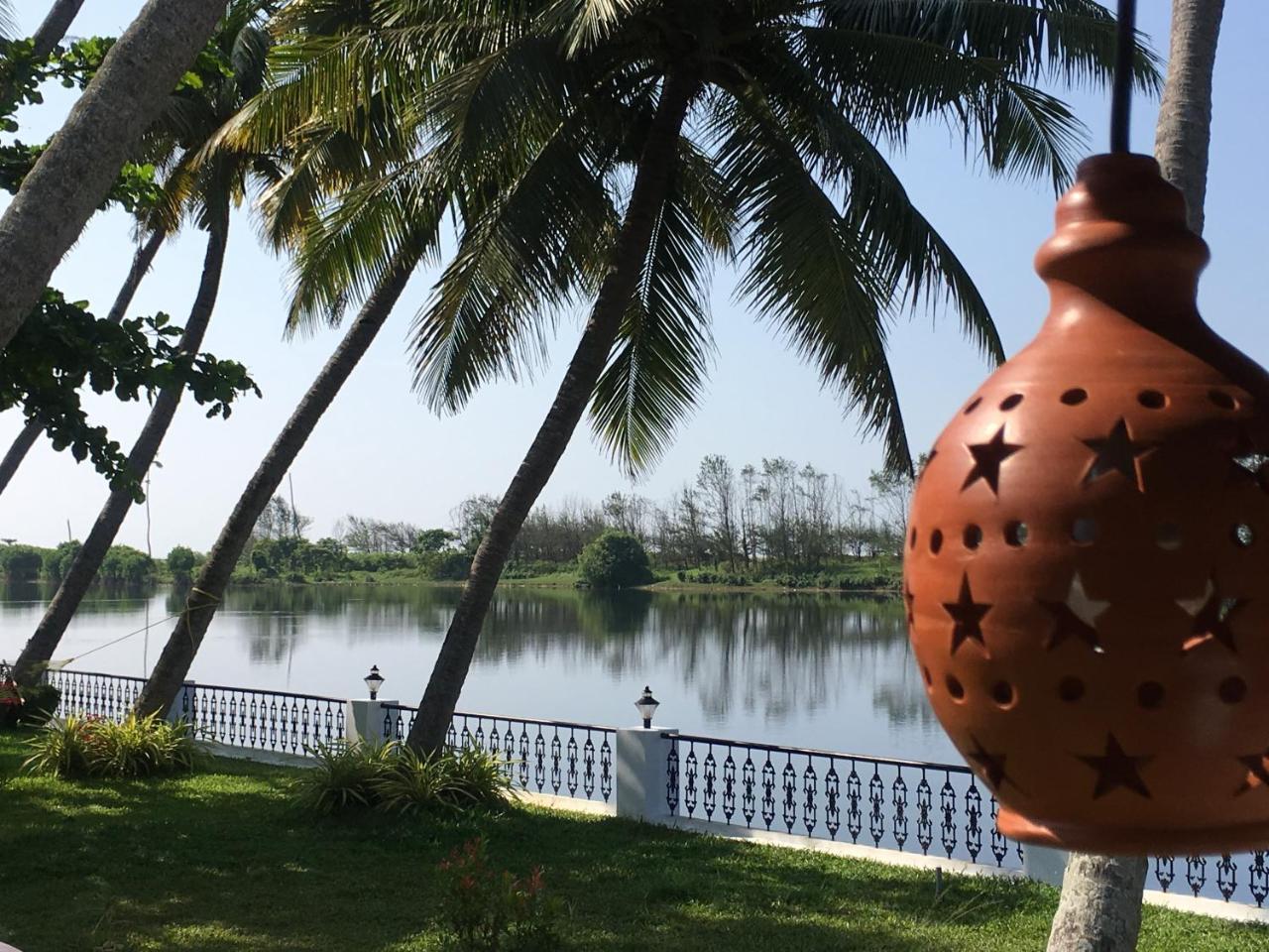 Voye Homes Majestic Retreat Resort Varkala Paravūr Exterior foto
